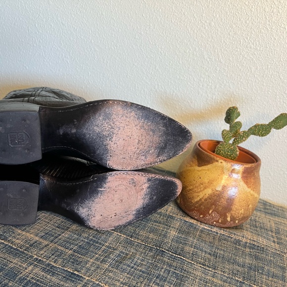 🖤Dan Post Black Western Boots — Women’s 8.5M, Lizard Embossed, Pointed Toe - Picture 4 of 7